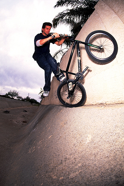 bmx004